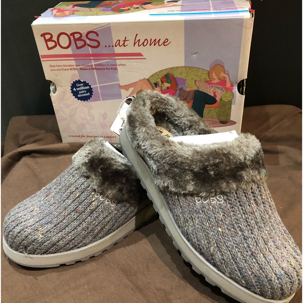 BOB’S SKECHERS MEMORY FOAM SLIPPERS